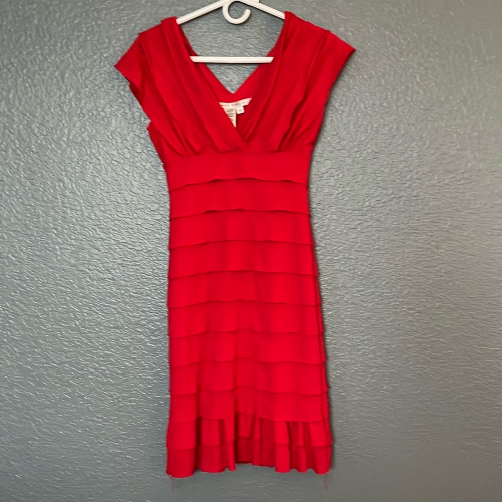 Max Studio// Red Double V Bodycon dress size xs
